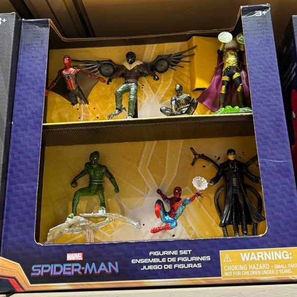 Disney Parks Spider-Man Across the Spider-Verse Deluxe 8 Figure Set Marvel - Picture 1 of 1